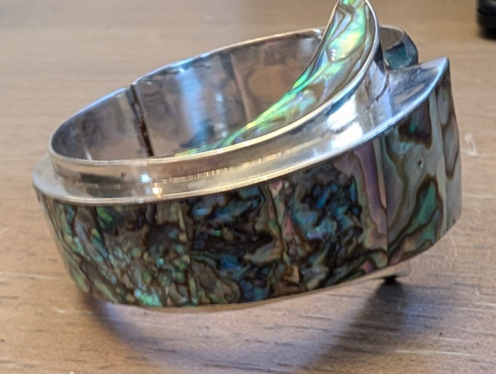 Vintage Mexico Sterling Silver Abalone Shell Inlay Hinged Bangle Bracelet